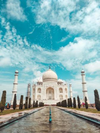 Visitng the Taj Mahal: A complete tourist guide