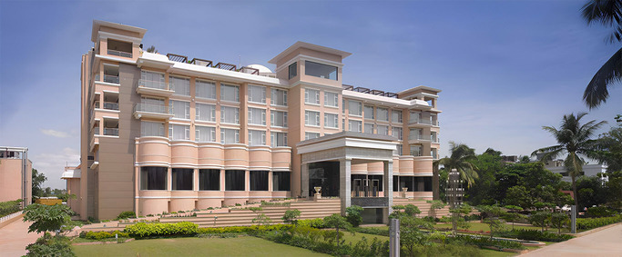 Royal Orchid Kireeti, Hampi